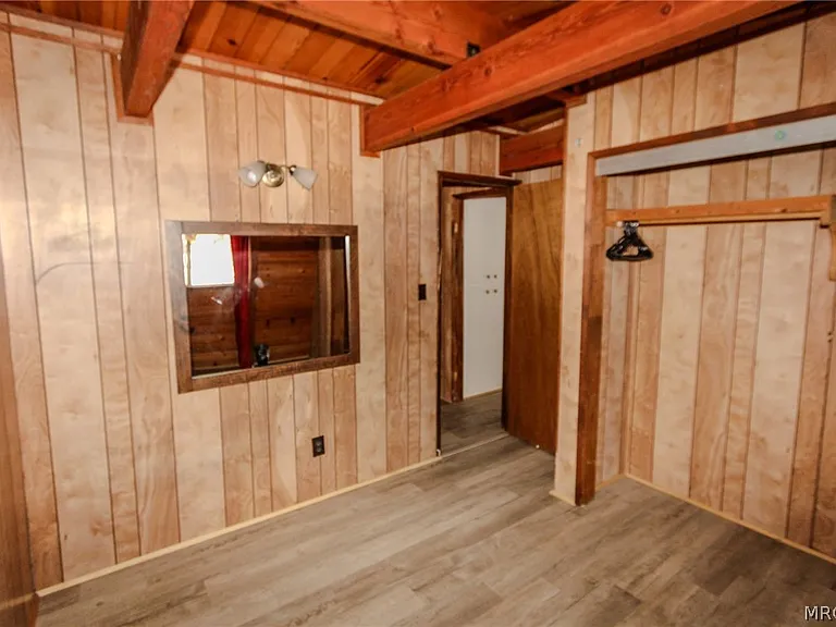 409 W Sherwood Blvd — Photo 21