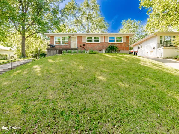 1632 Whippoorwill Rd, Louisville, KY 40213