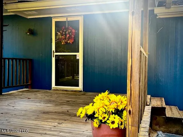6329 Highway 43 S, Kosciusko, MS 39090