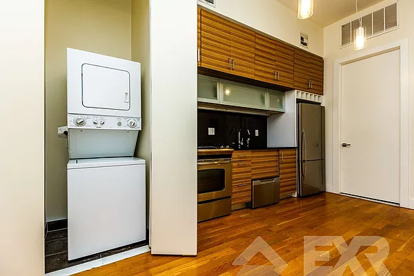 Rented by EXR | media 4