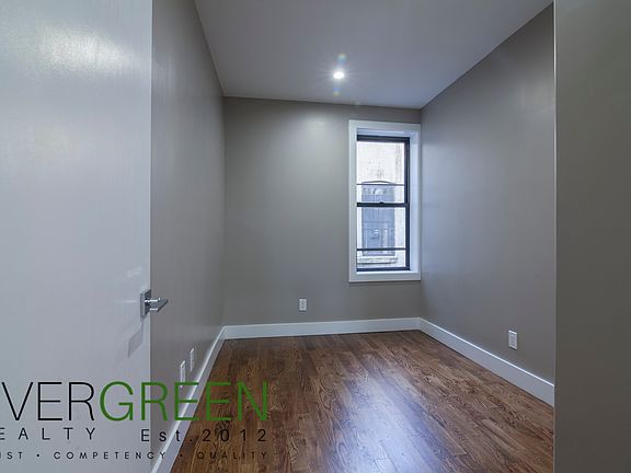 4th image of 89 Grattan St #3F