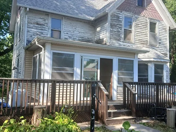 308 W Locust St, Cambridge, IL 61238