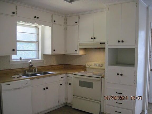 5th image of 419 E Gaywood St