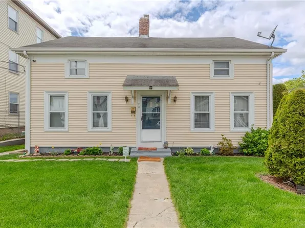 78 Washington St, Central Falls, RI 02863