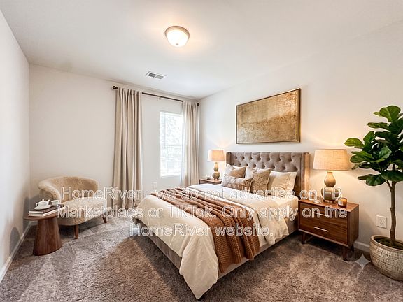 5th image of 196 Daisy Cir