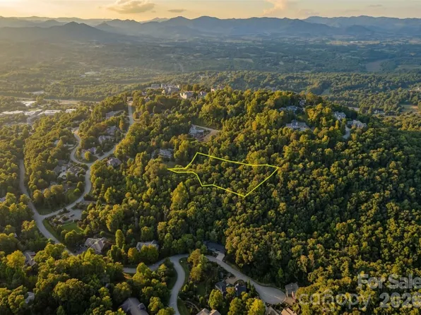 18 Keeping Kyle Xing, Asheville, NC 28804