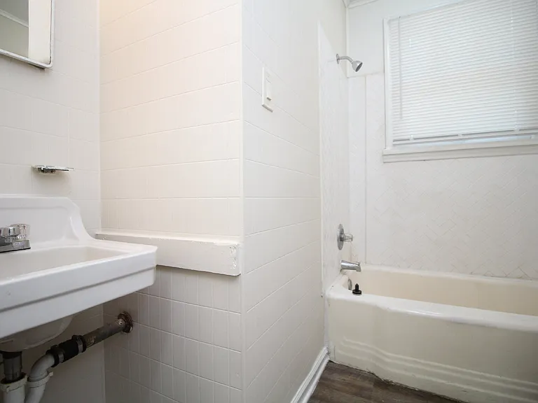 1218 N Kirk St — Photo 12