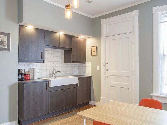 3rd image of 33 Latta Ave #33