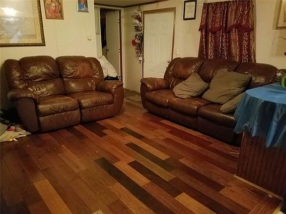 4th image of 22 Gaslight St Suite 22G