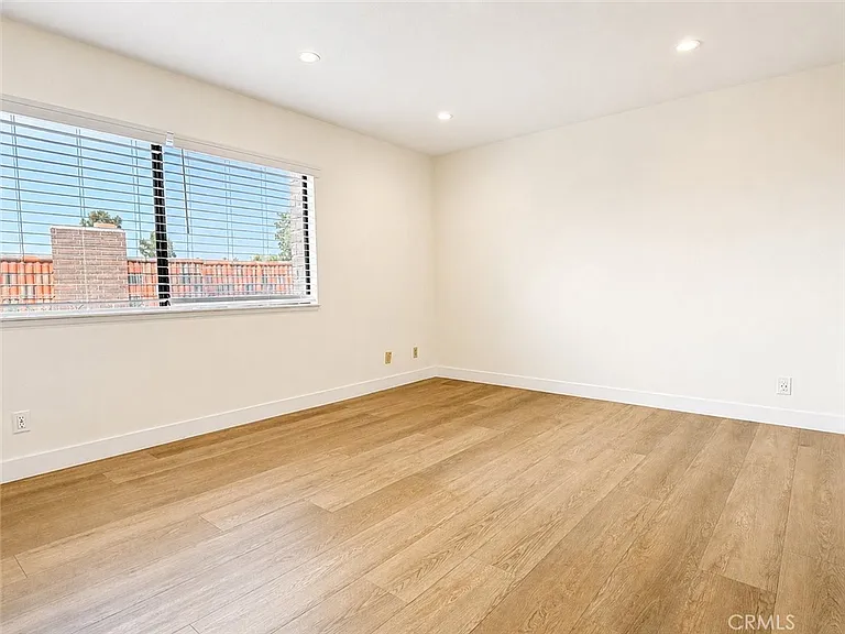 27943 Ridgebrook Ct — Photo 22