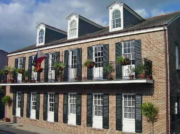 1005 Barracks St APT 4, New Orleans, LA 70116