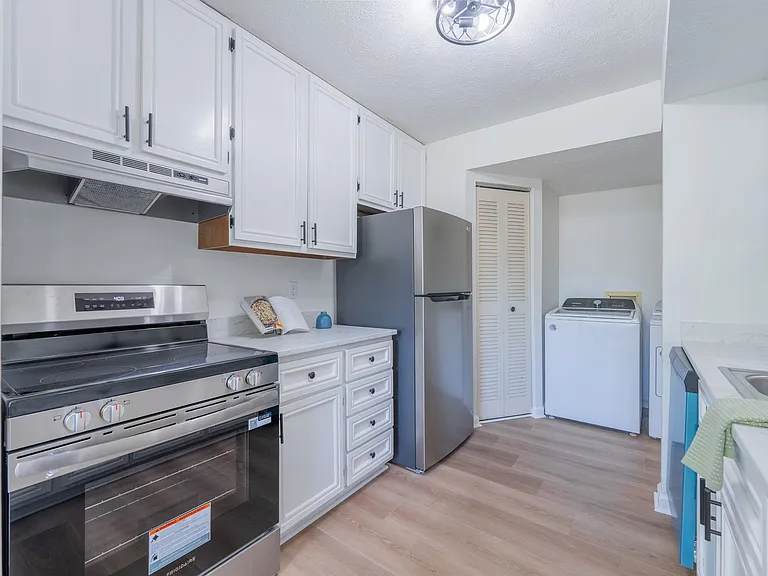 3123 S Eden Dr — Photo 9