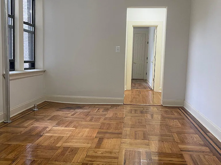 3521 Dekalb Ave #B27 — Photo 1