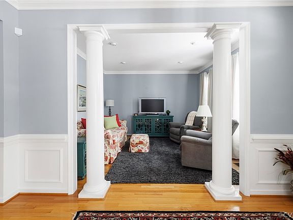 5th image of 11724 Parsons Walk Ct