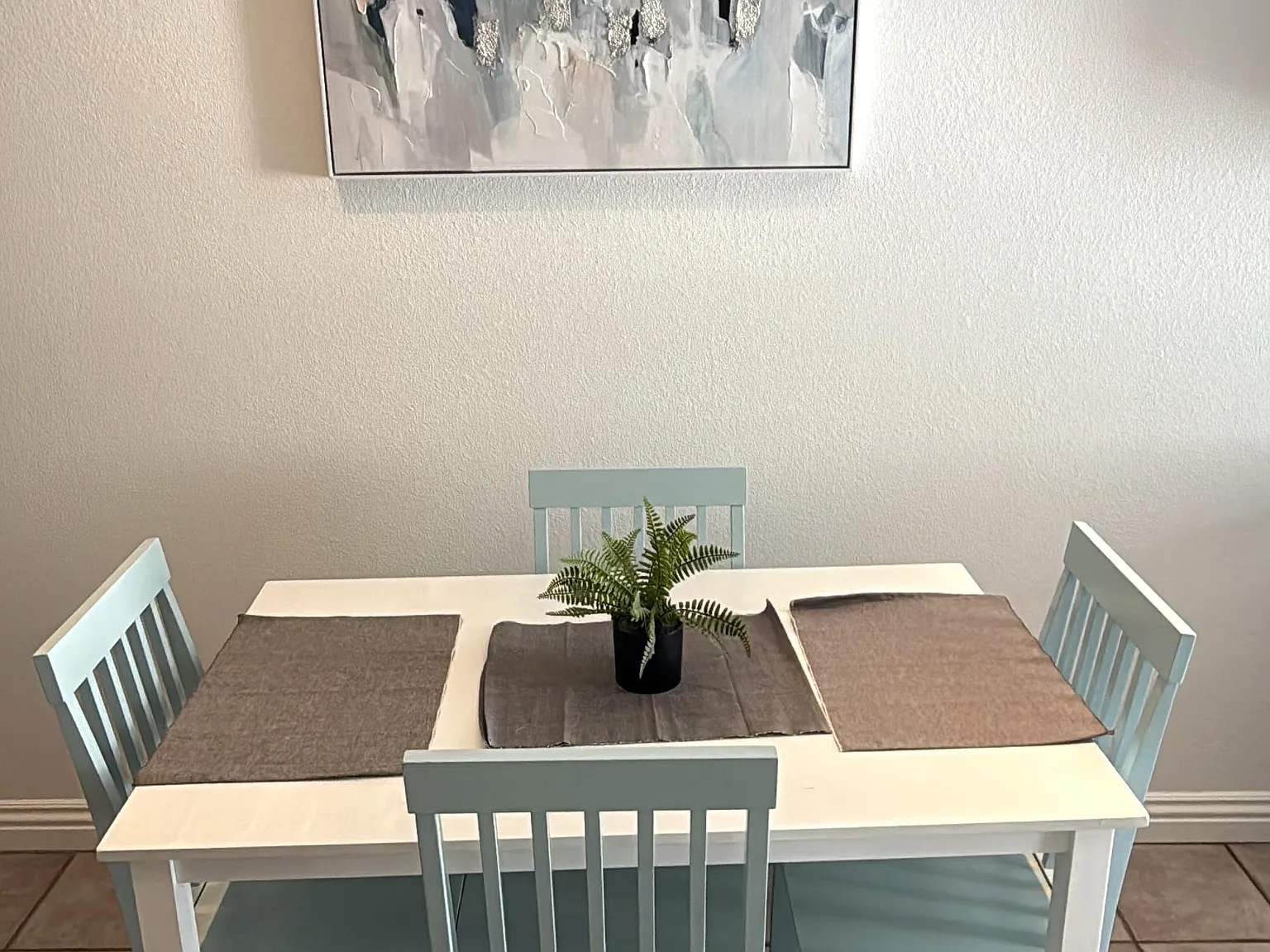 3 bed, 1240 sqft, $5,000 — Photo 3