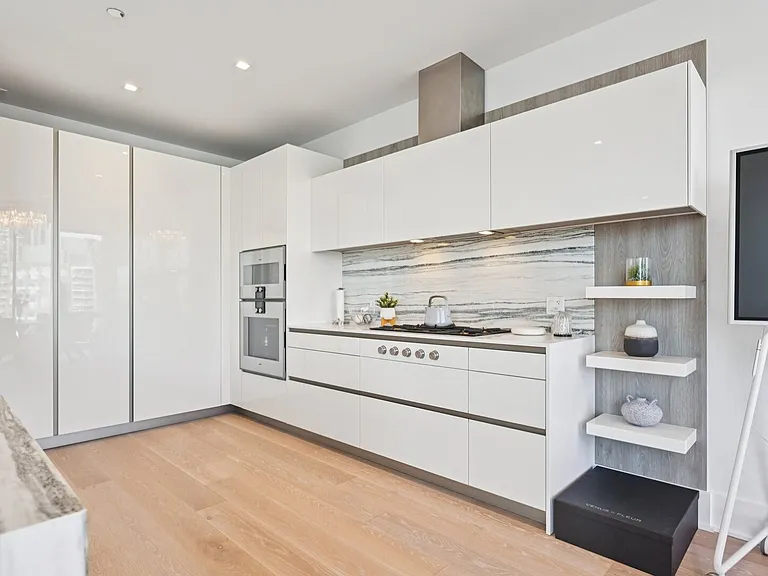 363 E Wacker Dr #2204 — Photo 9