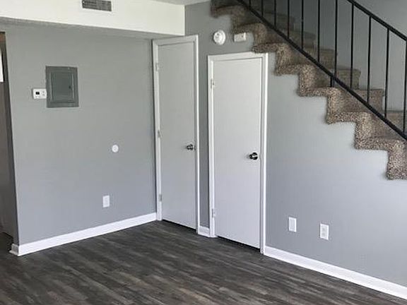 4th image of 312 E J St APT 3