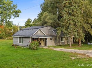 25 N Strong Rd, Ionia, MI 48846