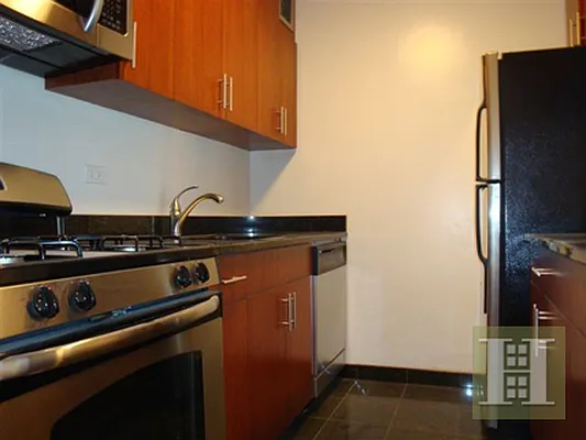 Rented by Halstead Real Estate | media 6