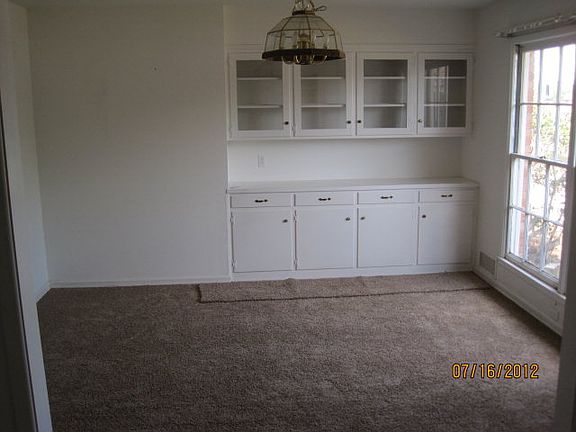 4th image of 3202 E 31st St