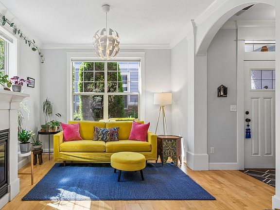 5th image of 326 NE Morgan St #8-3