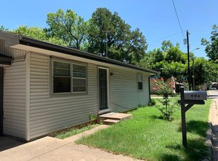 606 N Robinson St, Cleburne, TX 76031