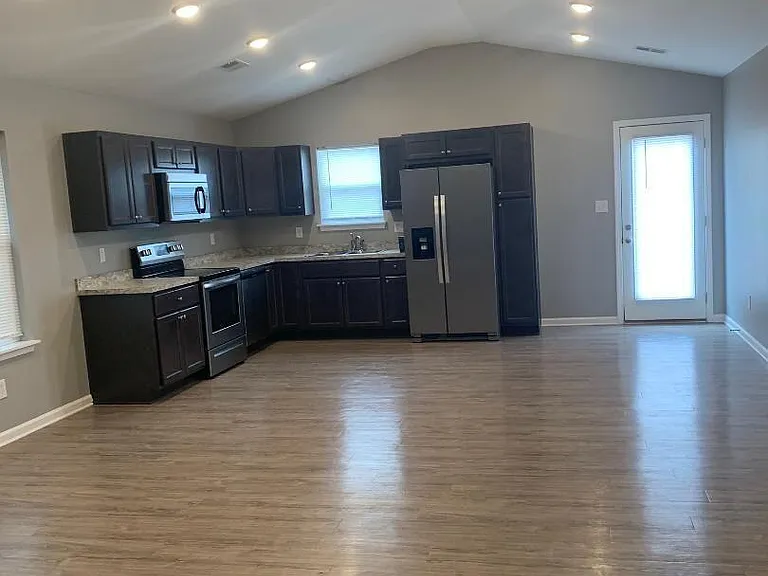 2525 Feathersound Way — Photo 4
