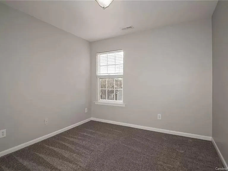 10653 Trolley Run Dr — Photo 10