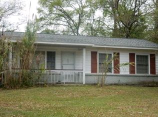 1717 Harbor Dr E, Mobile, AL 36605