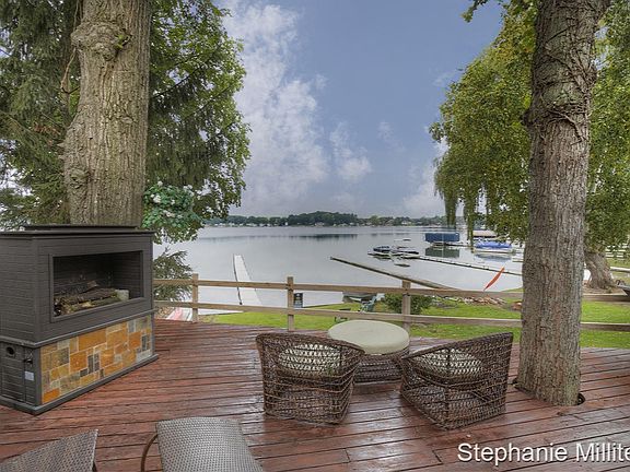 3rd image of 7039 Goldenrod Ave NE