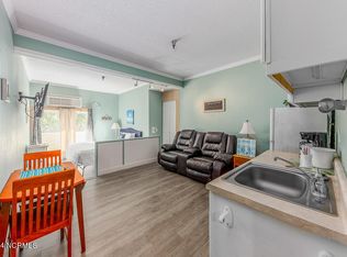 602 W Fort Macon Rd #215, Atlantic Beach, NC 28512