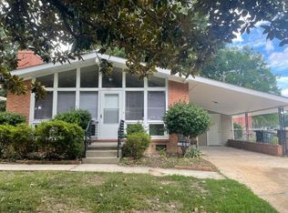 1305 Willow Rd, Greensboro, NC 27401