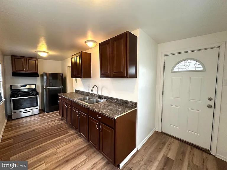 277 S Potomac St #3 — Photo 12