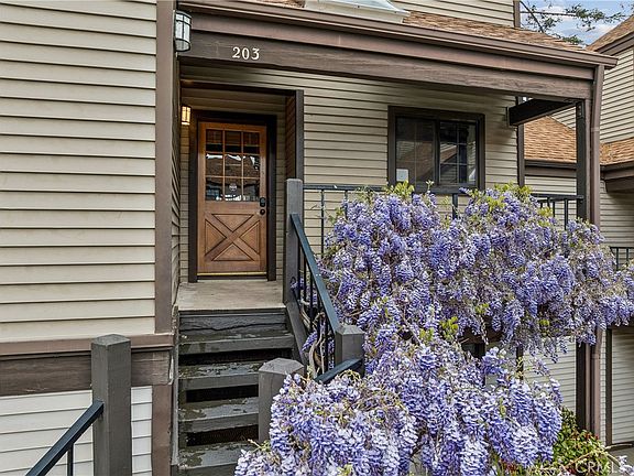 3rd image of 203 Village Rd