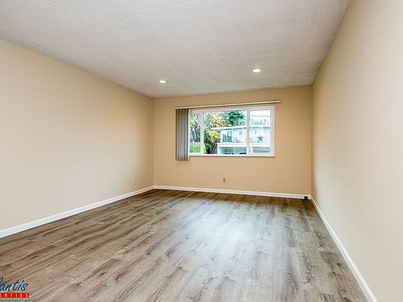 2nd image of 5085 Wilder Dr APT B