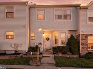 325 Wayne Ct, Holland, PA 18966