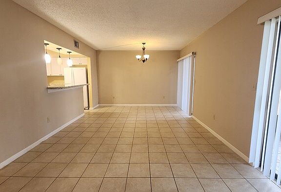 3rd image of 27 Veronese Ct #27