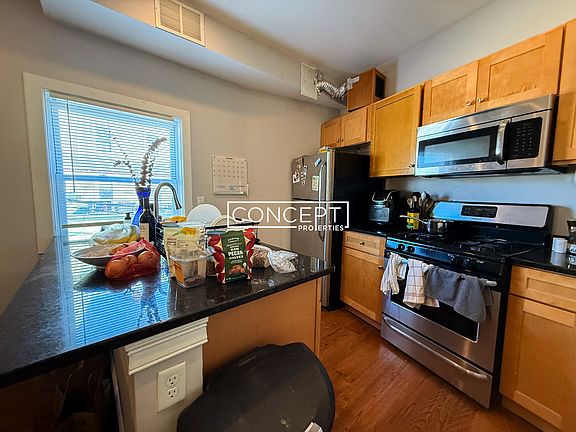 5th image of 344 Centre St #2