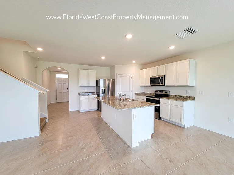 17213 Harvest Moon Way — Photo 32
