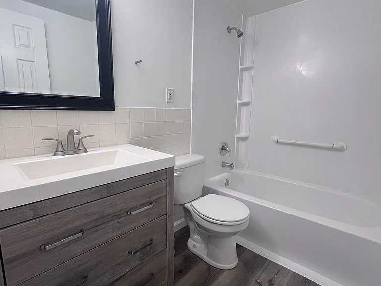 1026 Adams Ave #3C — Photo 7