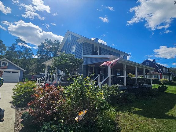 2nd image of 336 Derrick Rd