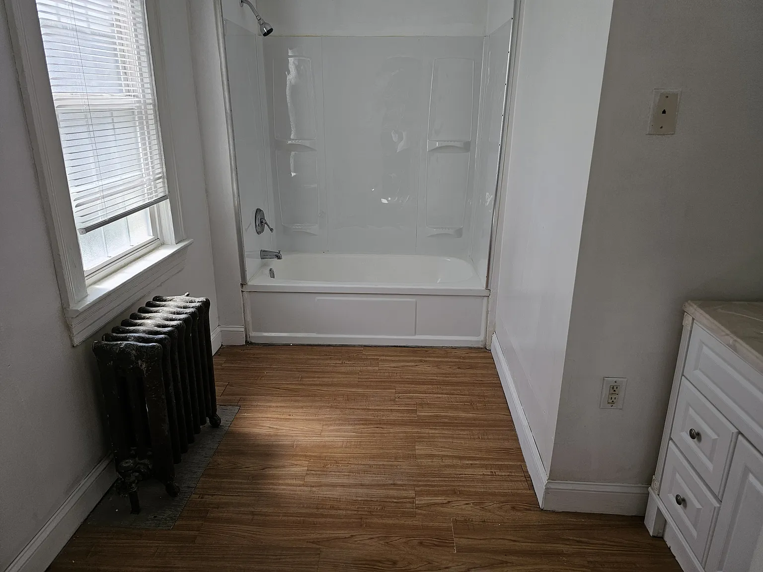 25 Alice St. — Photo 2