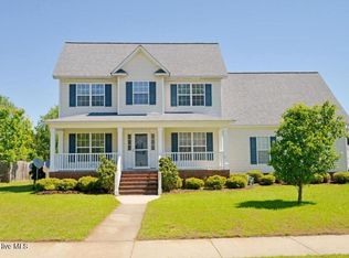 925 Dunbrook Dr, Winterville, NC 28590