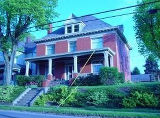420 E New Castle St, Zelienople, PA