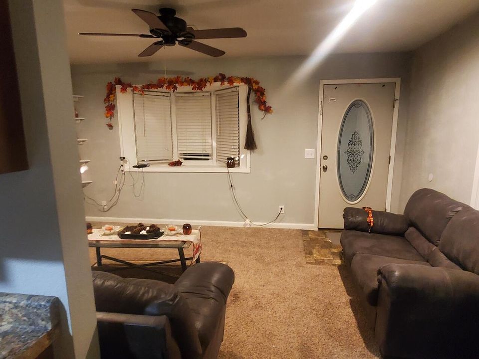 2nd image of 4006 Old South 5