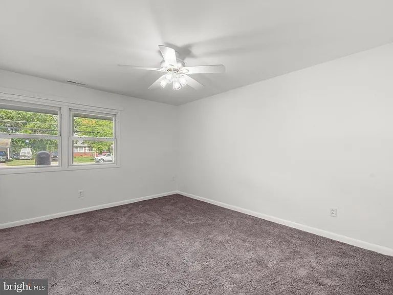 7225 Fairbrook Rd — Photo 11