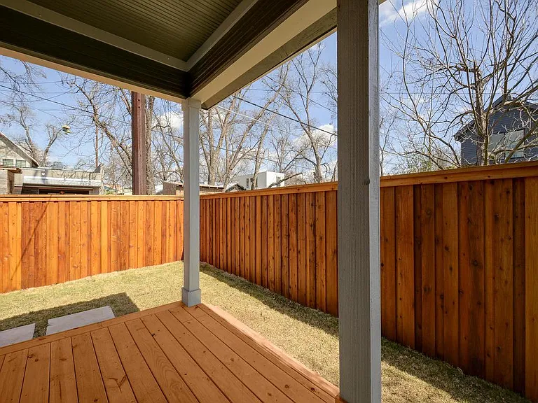2106 Holly St #B — Photo 5