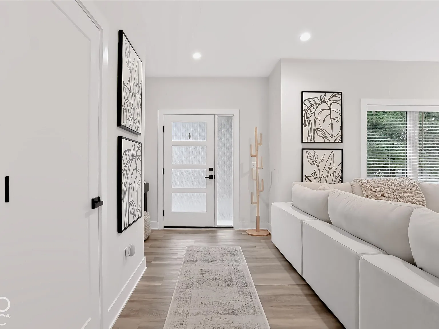 4 bed, 3.5 bath, 3919 sqft, $4,000 — Photo 4