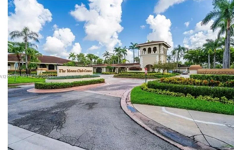 18246 Mediterranean Blvd #6-10