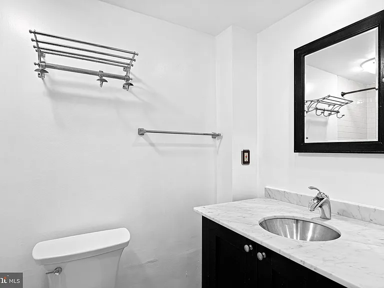 1018 Spruce St #1M — Photo 13